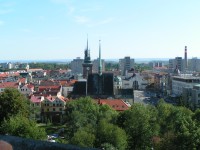 Pohled z věže na město