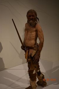 To jsme já, Ötzi, ne ta mumie, ale má podoba v životní velikosti