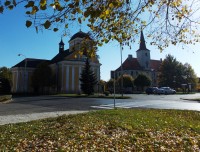 kostel a zámek