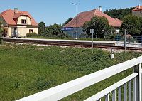 vlaková zastávka u hotelu Dyje