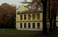 Krajská knihovna v parku Komenského ve Zlíně