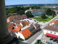 Dačice-pohled z věže kostela sv. Vavřince na Nový zámek