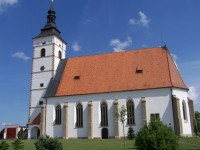 Běhařovice-kostel nejsv. Trojice-pohled z jihu