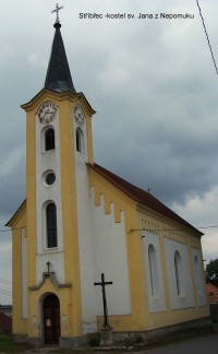 Stříbřec-kostel sv. Jana z Nepomuku