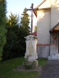kříž u kaple