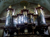 Kostelní varhany v klášteře