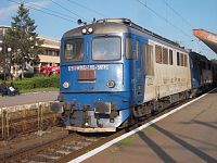 2 Sulzery nastupují na vlak Interregio do Sibiu.