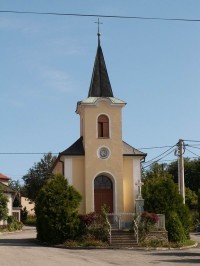 Kaplička v Kozárově