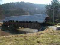 Krytý dřevěný most v Černvíru