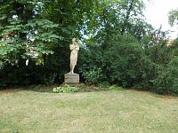 socha v parku