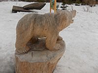 ďalší drevený medveď