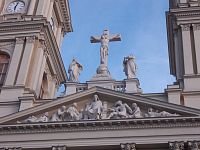 sv. Josef, kríž a sv. Alois