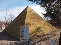 Cheopsova pyramída - jeden zo siedmych divov sveta