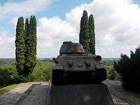 tank nad obcou