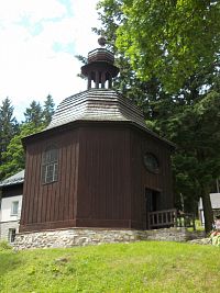 kaplnka s vežičkou