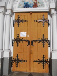 kované vchodové dvere