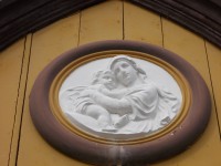 detail Panny Márie so synom