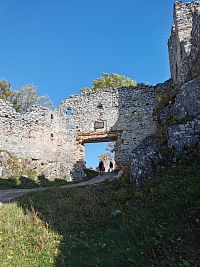 vstup do areálu hradu