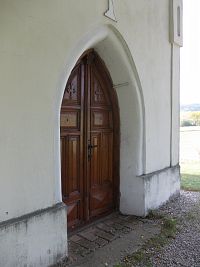 dvere do kaplnky