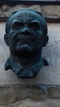 Busta Petra Jilemnického