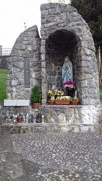 Lurdská kaplnka Panny Márie