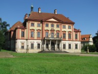 Liběchov - zámek - ještě se ze záplavy nevzpamatoval