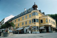 Mariazell-historické domy na náměstí Hauptplatz