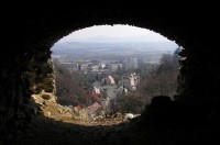 hrad Krupka: průhled dělovou komorou