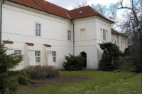 Teplice-zámek: západní strana zámku