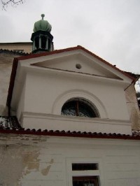Sv. Ondřej 012: Nejstarší karlovarský kostel, původně gotický ? 15.stol. Přilehlý hřbitov zrušen r. 1911, změněn na Mozartovy sady.