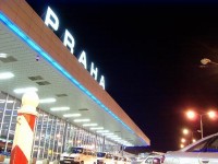 Letiště Ruzyně 10: Letiště Praha - Ruzyně je veřejné civilní letiště pro vnitrostátní i mezinárodní letecký provoz, pro pravidelnou i nepravidelnou dopravu. Na letišti je zajištěno odbavení celní, pasové a zdravotní.
Původní civilní letiště v Praze 