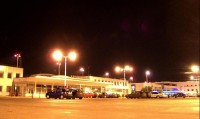 Letiště Ruzyně 1: Letiště Praha - Ruzyně je veřejné civilní letiště pro vnitrostátní i mezinárodní letecký provoz, pro pravidelnou i nepravidelnou dopravu. Na letišti je zajištěno odbavení celní, pasové a zdravotní.
Původní civilní letiště v Praze b