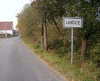 Jih obce: Libčice od jihu