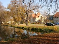 Řevníčov - náměstí: rybník na Tyršově náměstí
