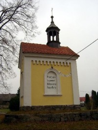 Kaplička v Chrášťanech