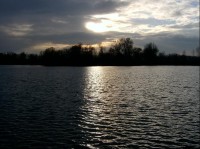 Západ Slunce u jezera