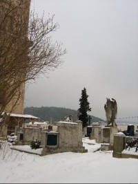Hřbitov u kostela