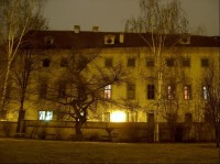 Nostický palác z Nostické zahrady v noci