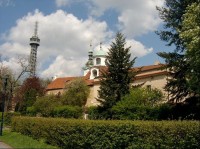 Kostel Sv.Vavřince a Petřínská rozhledna