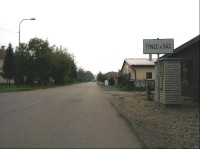 Obec ze severozápadu: ze severozápadu, silnice č. 106