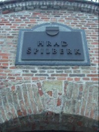 silné zdi Špilberku