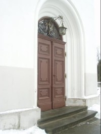 kostel -dveře