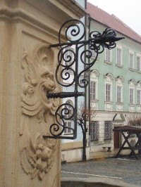 Mikulov - detail kašny na náměstí