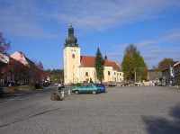 Kunštát - náměstí s farním kostele sv. Stanislava