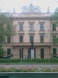 Socha Tomáše Garrigue Masaryka na Komenského náměstí v Brně