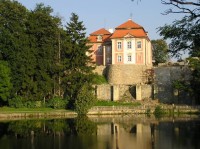 Chvalkovice-zámek