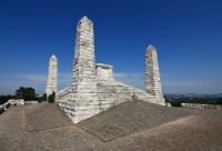 Mohyla M. R. Štefánika (Bradlo), Lázně Piešťany a  Větrný mlýn Kuželov