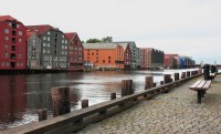Trondheim - pohled na staré přístavní sklady z 18./19. stol.