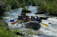Řeka Cetina, ústící do moře v  Omiši - výborná na raft 2010