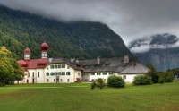 NĚMECKO – Berchtesgaden - poloostrov s kostelem sv. Bartoloměje 15.9.2011